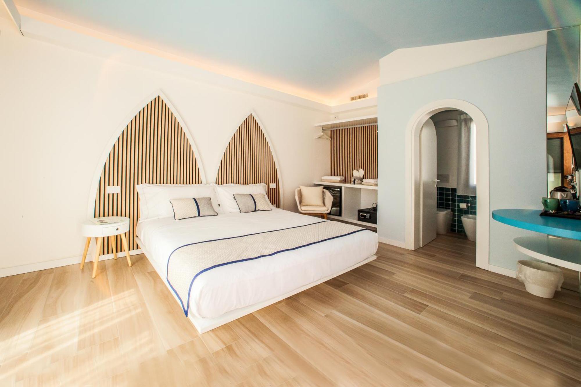 Hotel New Barcavela 4*